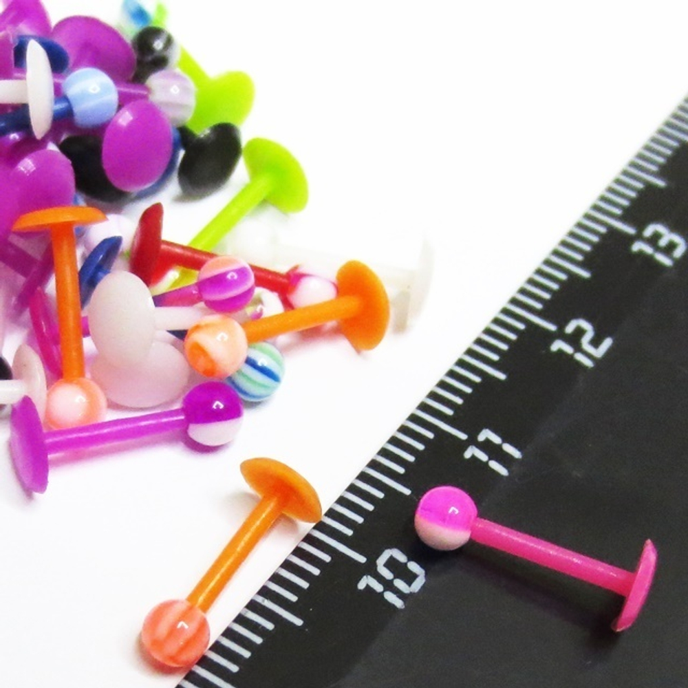 Набор акриловых лабрет 5 штук. Ассорти