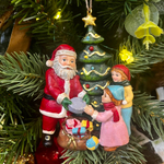 Дед Мороз  раздаёт подарки, ёлочное украшение [Арт.FD127020]