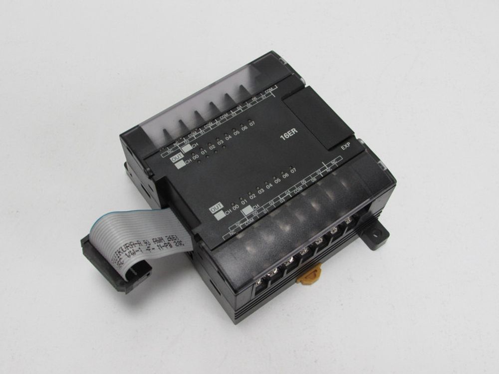 OMRON Yaskawa CP1W-16ER