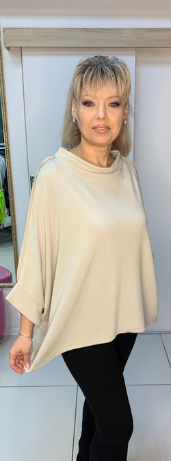 Нарядный блузон-пончо