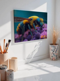 Картина на стену 40 X 50 Оса