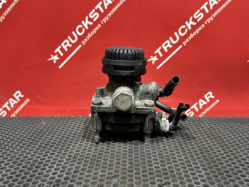 Клапан ускорительный