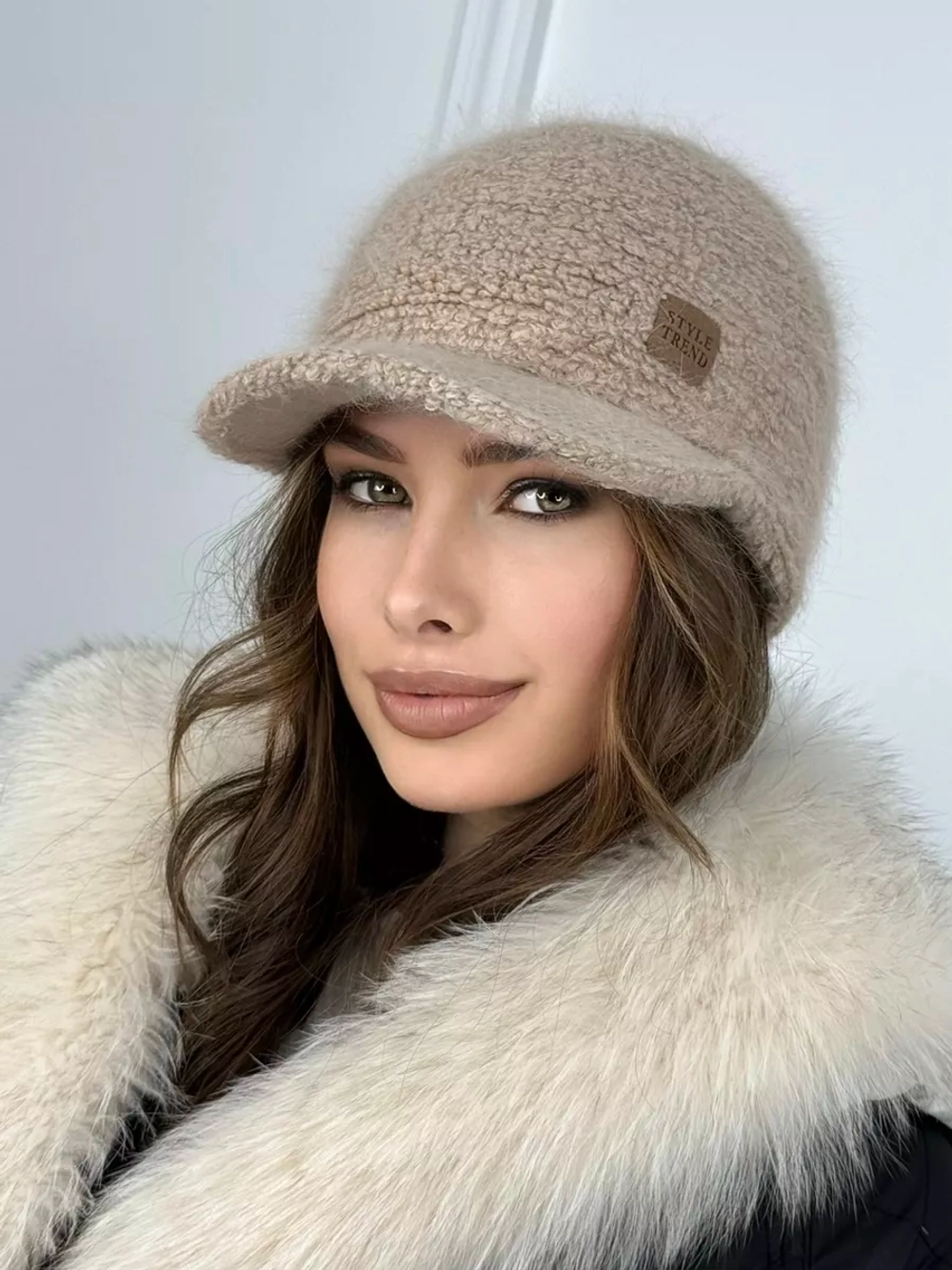Шапка кепи зимняя с козырьком