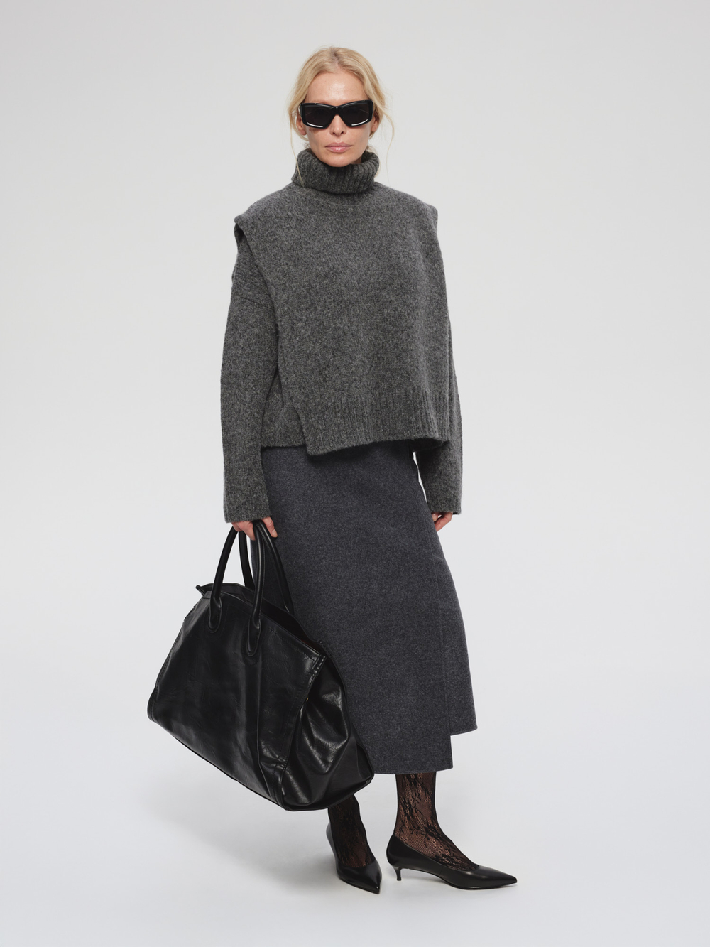 Свитер V-вырез