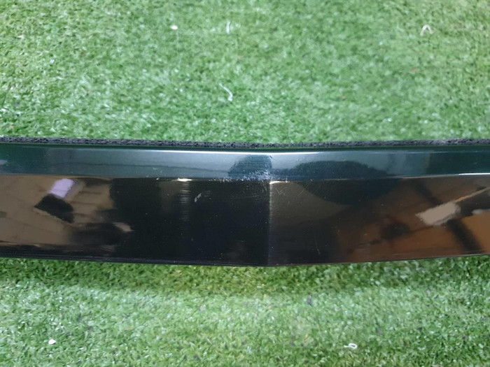 Накладка решетки радиатора Bentley Bentayga (2015-2020)