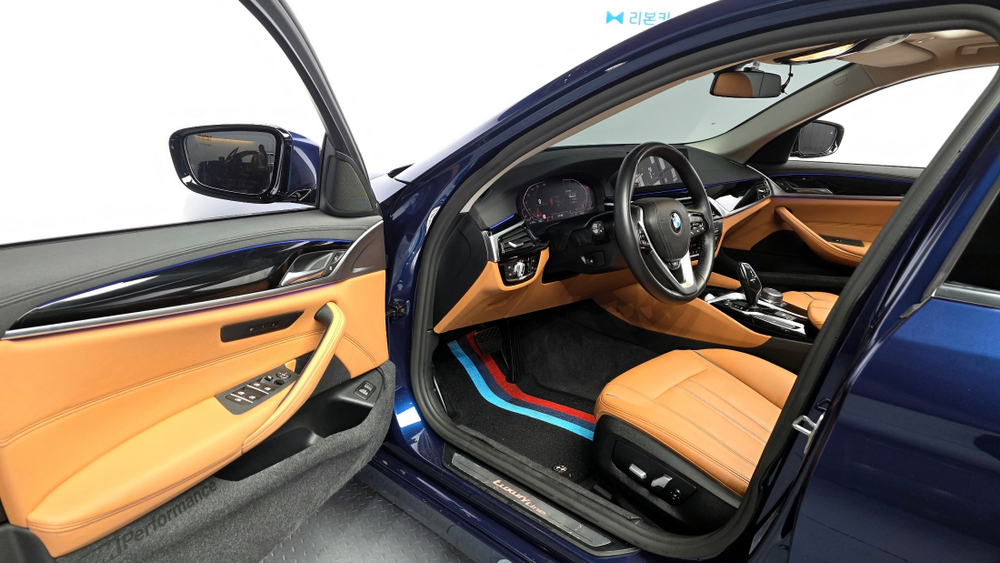 BMW 5 серии (G30) 520i M Sport