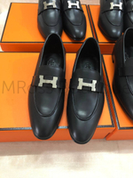 Кожаные туфли Chanel Mary Janes