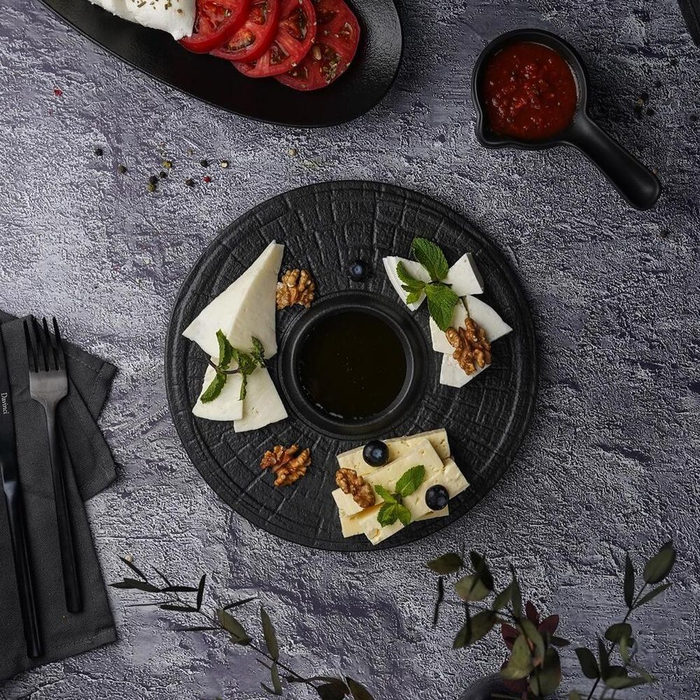 Блюдо круглое d 25 см c емкостью для соуса Black Raw Stellar P.L. Proff Cuisine [1]