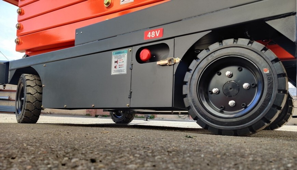 Несамоходный подъемник ножничного типа GROST Tower 500-11 DC с выдвижной платформой, аккумуляторный 212432