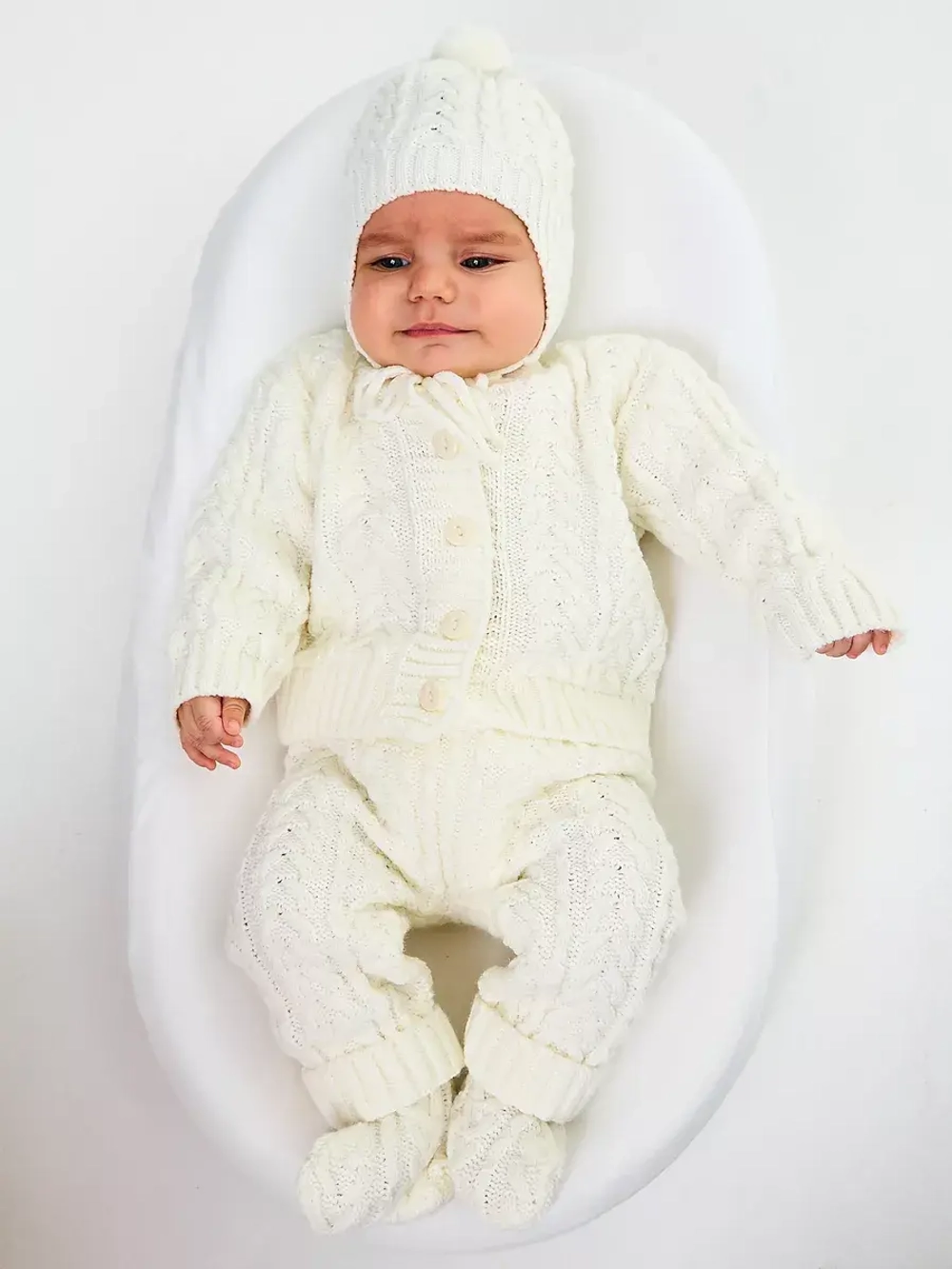 вязаный костюм для новорожденных
