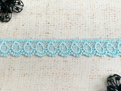 Кружево плетеное, ш. 2-2,2 см.
