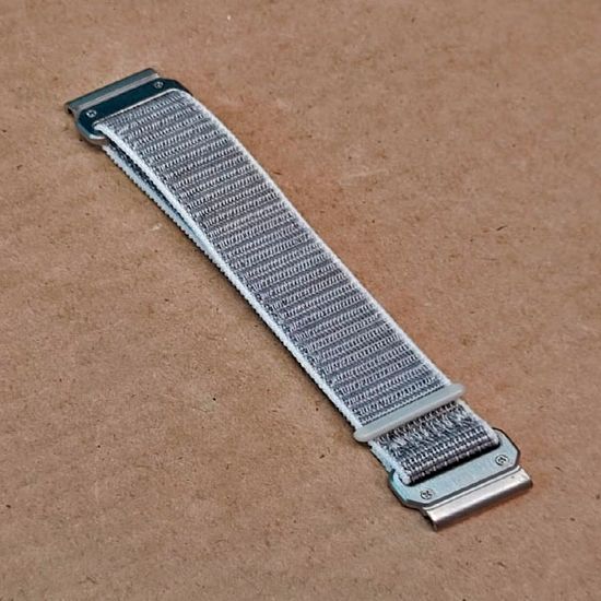 Ремешок QuickFit 20 мм нейлоновый для Garmin Fenix 7S, Fenix 6S, Fenix 5S, Instinct 2S, Epix Pro Gen 2 (42 mm) быстросъемный велкро (Серый)