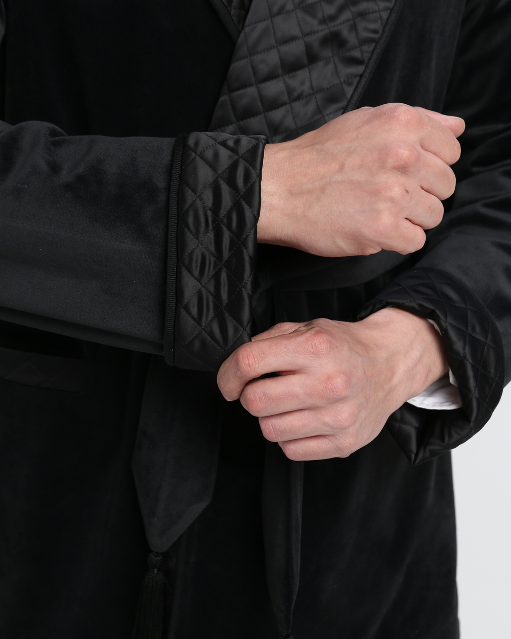 Жакет бархатный с атласными стеганными бортами