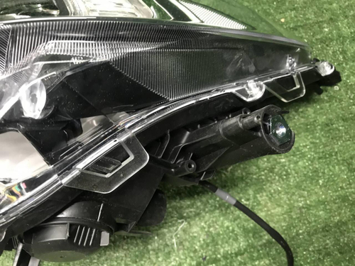 Фара левая Toyota RAV4 5 XA50 (2018-н.в.) LED