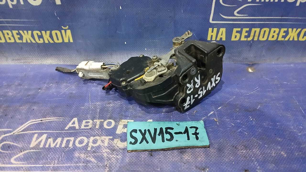 Замок двери задней правой TOYOTA SCEPTER 1994