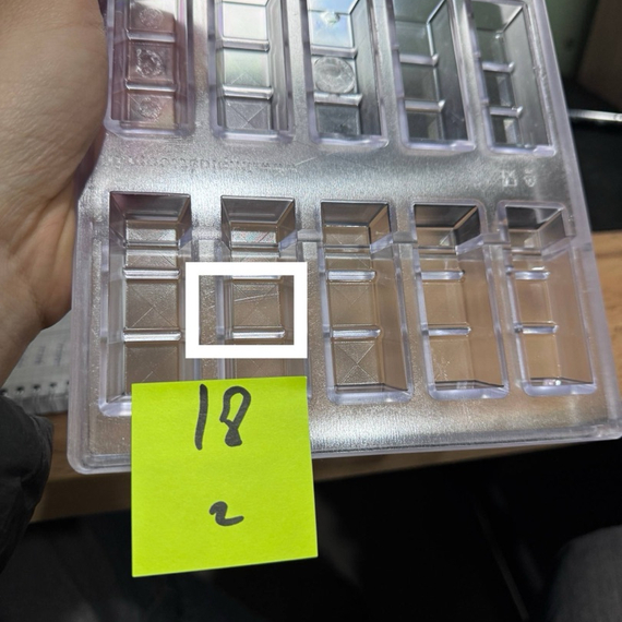 18-у | Форма для шоколадных изделий (275*175 мм)