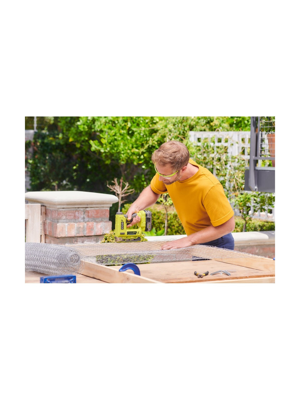 Аккумуляторный степлер Ryobi ONE+ R18ST50-0  без аккумулятора в комплекте 5133004496