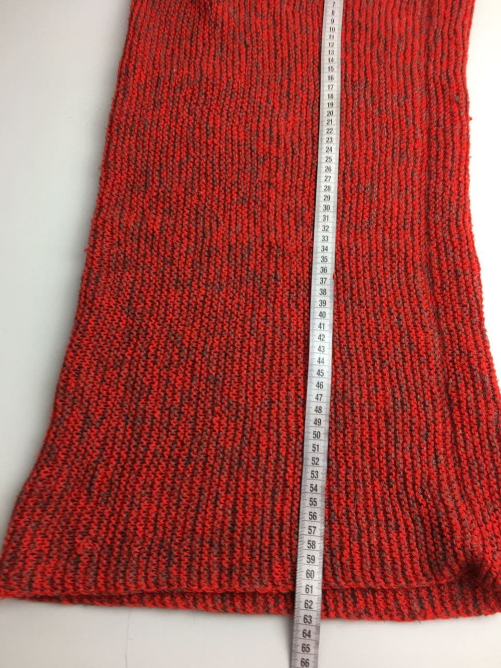 Шарф вязаный красный