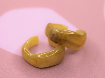 Кафф акрил горчичный 22 мм