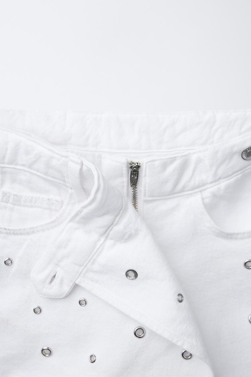 ZARA ЮБКА-ШОРТЫ С ЛЮВЕРСАМИ, БЕЛЫЙ