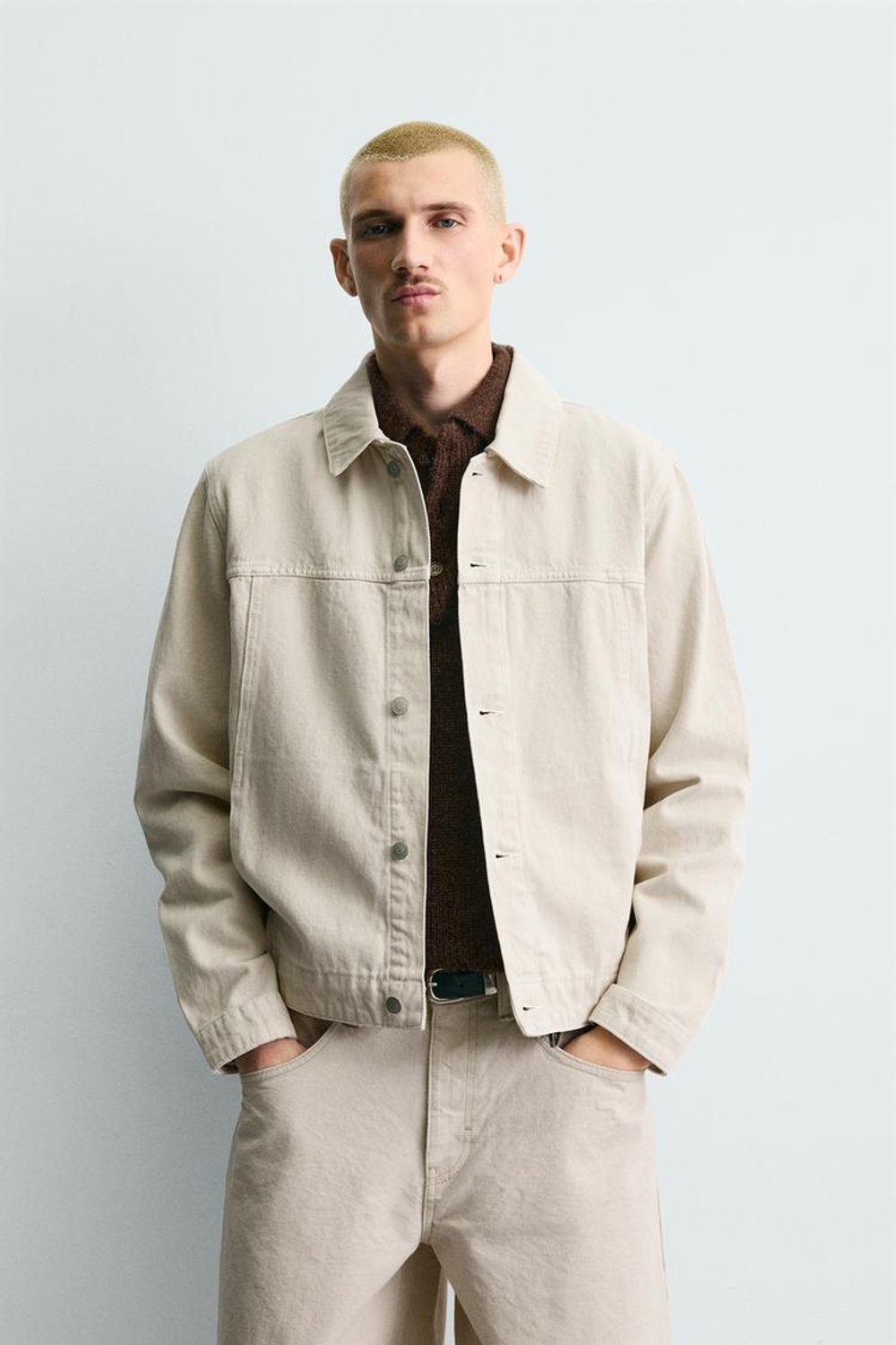 ZARA БАЗОВАЯ ДЖИНСОВАЯ КУРТКА, ЖЕЛТОВАТО-БЕЛЫЙ