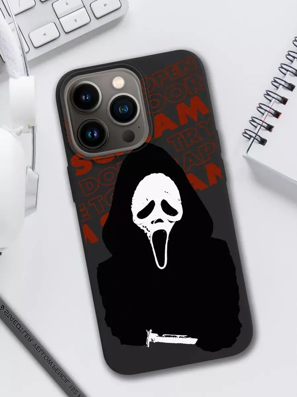 Чехол на iPhone 15 Pro с принтом