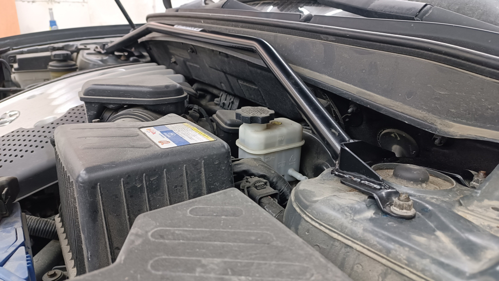 Распорка передних стоек Hyundai Santa Fe 2 с интеркулером сверху (2-го поколения) CM (ПОД ЗАКАЗ)
