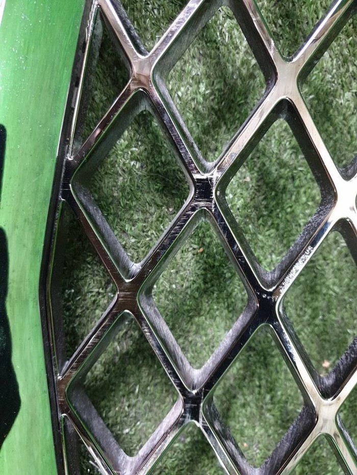 Решетка радиатора Genesis GV70 (2020-н.в.)