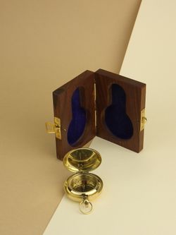 Nautical Карманный компас в деревянном футляре