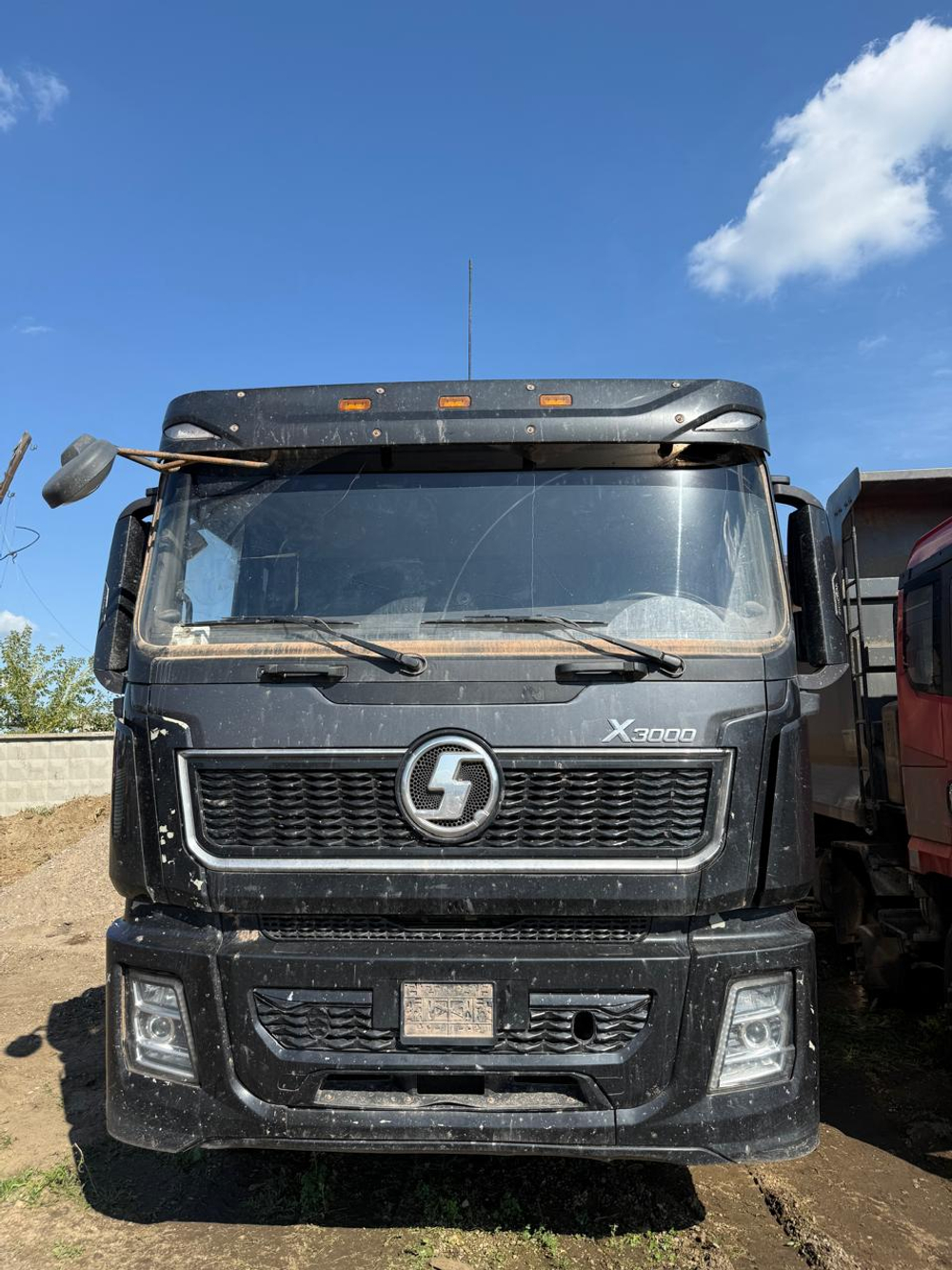 Shacman (Shaanxi) SX* 8x4 Самосвал SX331863366 (Дизельный, 12,5 л, 544 л.с., МТ)