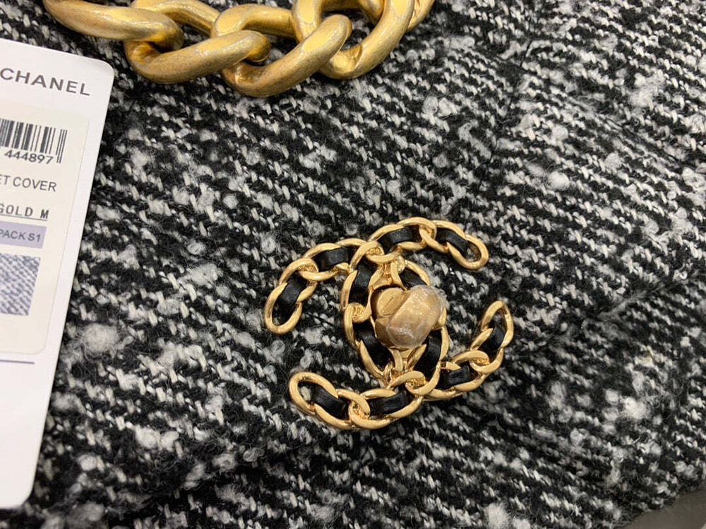 Chanel 19 Large 30 cm