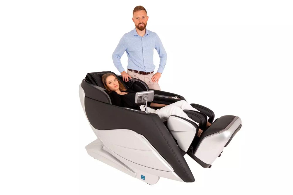 Массажное кресло Casa&More Genesis 1.0 Черно-серебристый