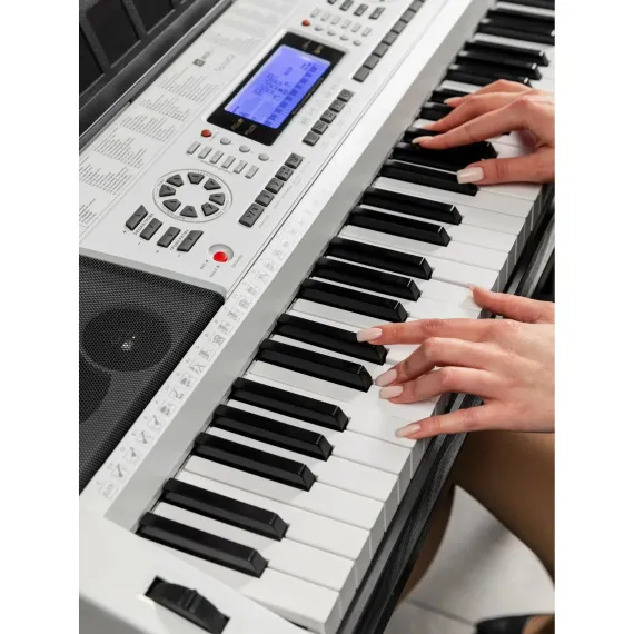 ON Music MusicHall Sonata White