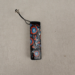Флешка USB в футляре с ручной росписью "Цветы России"