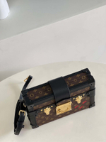 Louis Vuitton Petite Malle