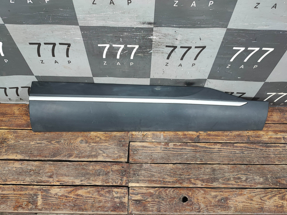 Накладка двери передней правой Haval F7 2, F7x 2 24-нв Б/У Оригинал 5006920XKN02A