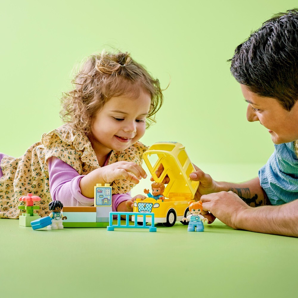 LEGO DUPLO — Поездка на автобусе (10988)