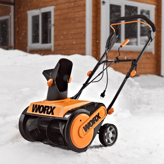 Электрический снегоуборщик WORX WG450E