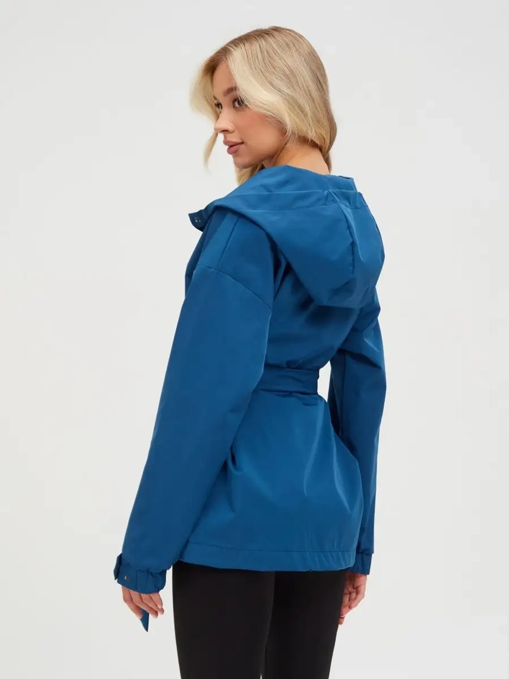 Куртка ветровка удлиненная с капюшоном весенняя