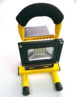 Прожектор переносной 10W 900Lm. аккумуляторный