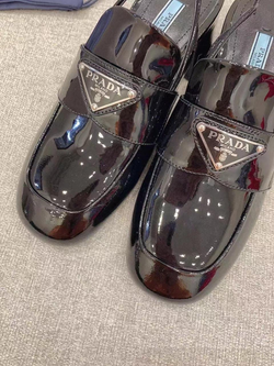 Туфли Prada
