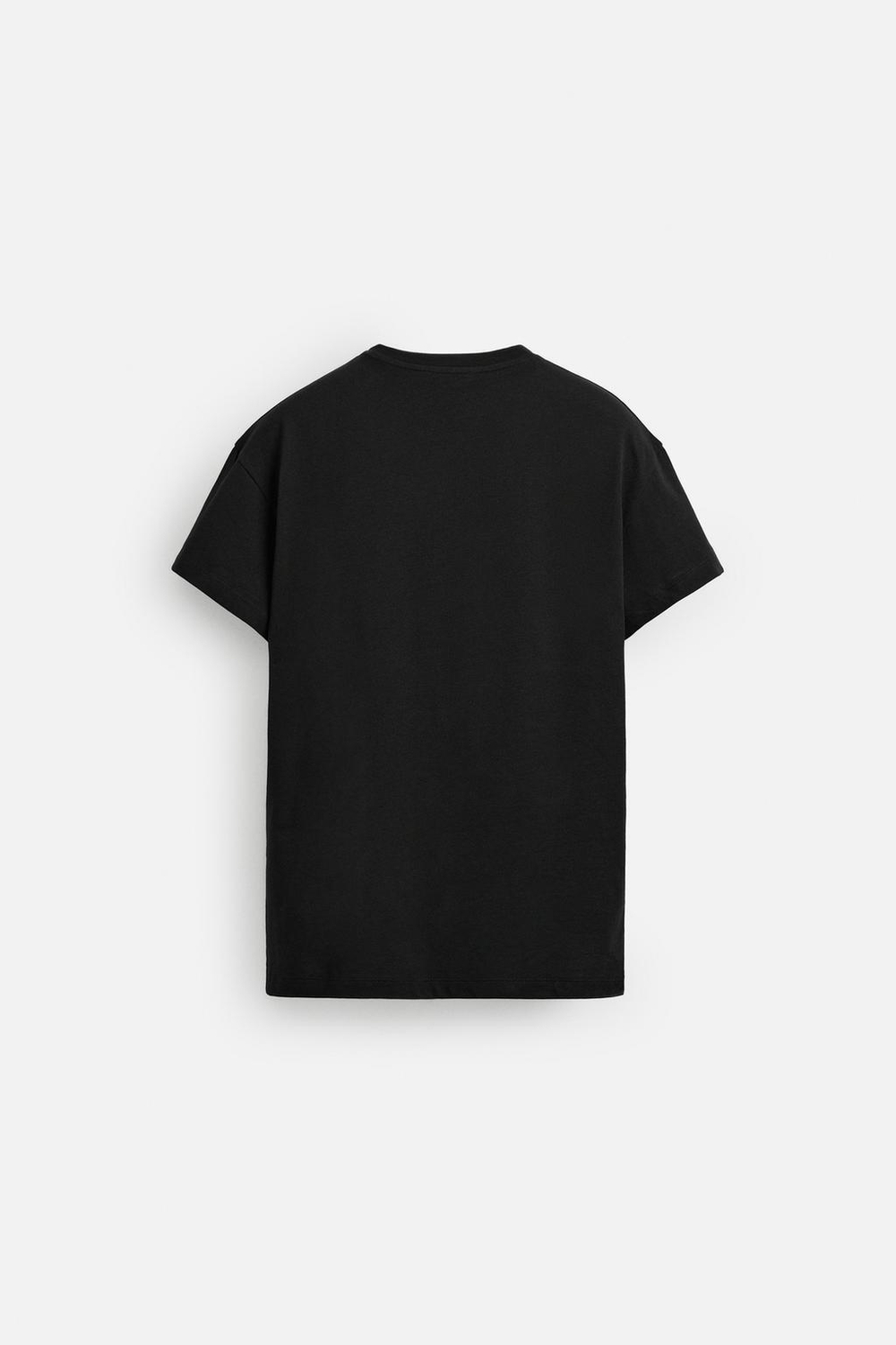 Базовая футболка slim fit