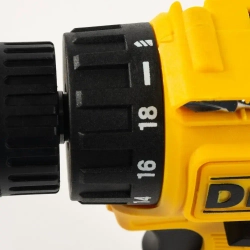 DeWalt Дрель-шуруповерт, 12 В, 28 Нм, 2 АКБ