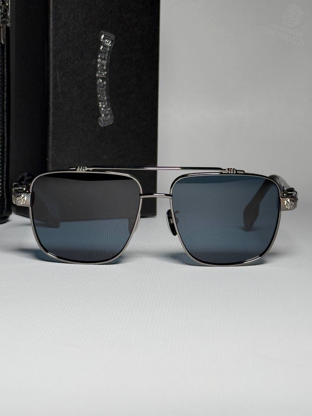 Солнечные очки Chrome Hearts