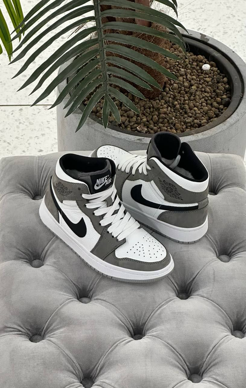 Кеды Nike Air Jordan 1 Mid