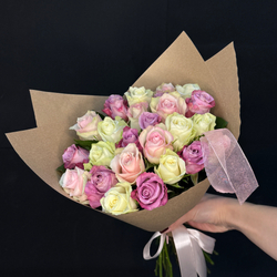 Букет нежный из 25 кенийских роз