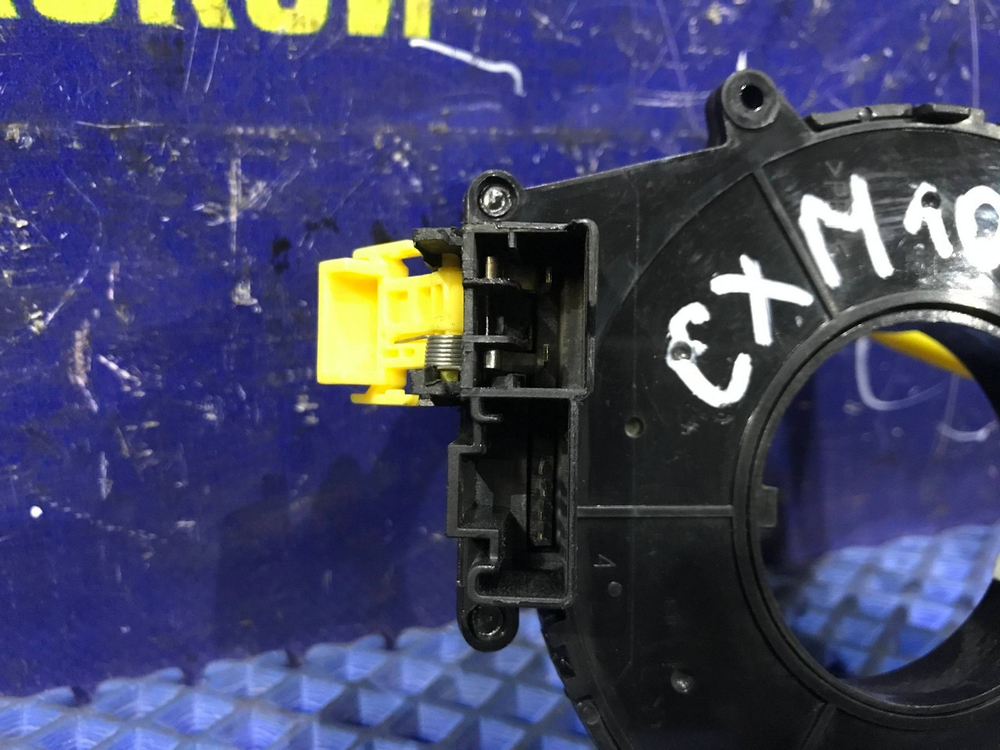 Шлейф подрулевой TOYOTA IPSUM 1997