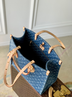 Louis Vuitton Onthego MM
