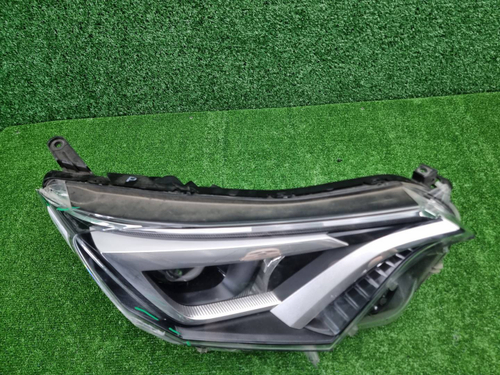 Фара правая Toyota RAV4 4 CA40 (2015-2019) LED