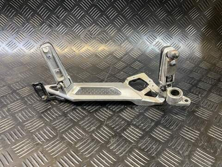 Подножки правые Yamaha FJR1300A RP13A 2010 (с кронштейном)